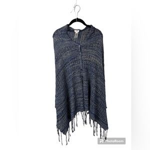Lularoe Mimi Sweater Poncho Cape Shawl Wrap One Size OS Blue